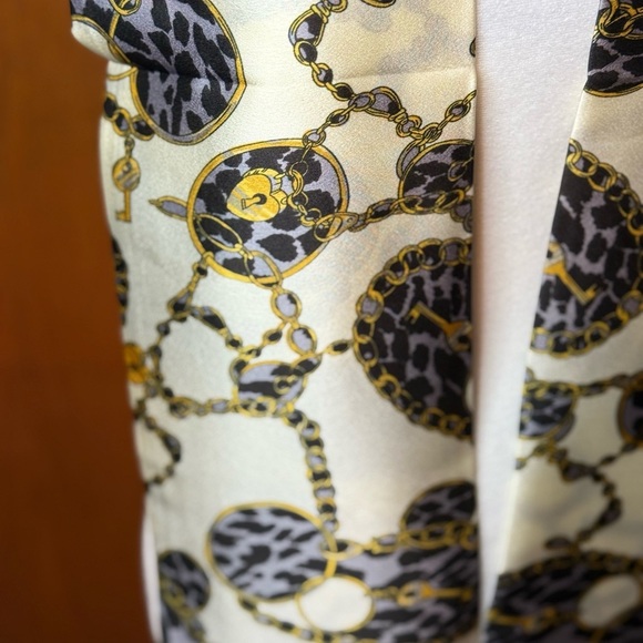 Polyester Womens Scarf Heart Lock Chain Motif Geometric Pattern 57x6 - Picture 4 of 11